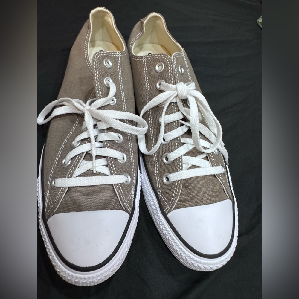 Converse All Star Low Top Sneakers Brown Canvas Size 12 Men’s